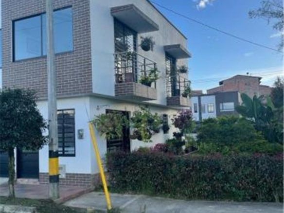 Linda casa en La Ceja