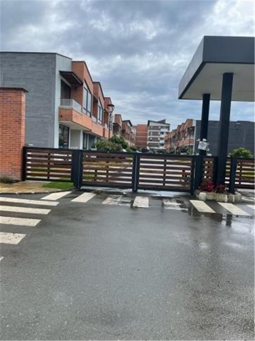 Lote en Unidad Cerrada