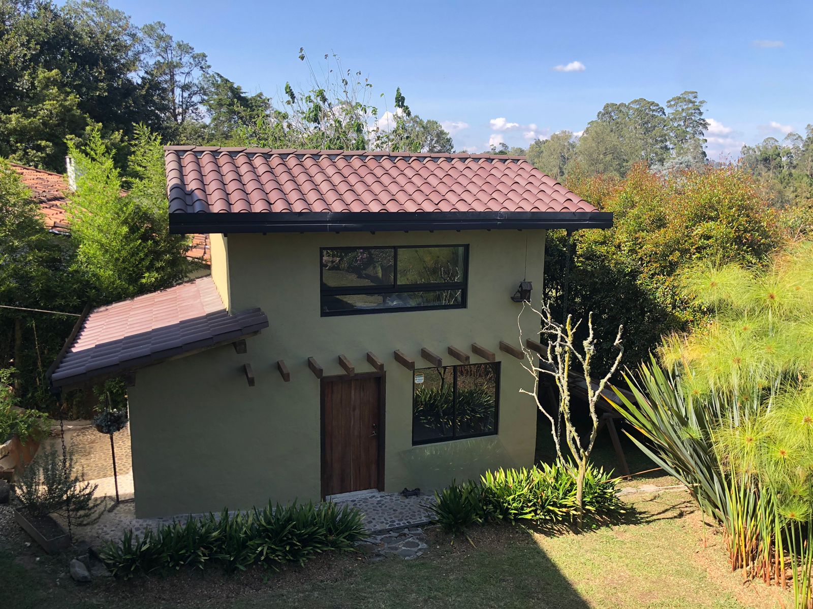 Venta de 2 Casas completas en LLanogrande sector La Amalita