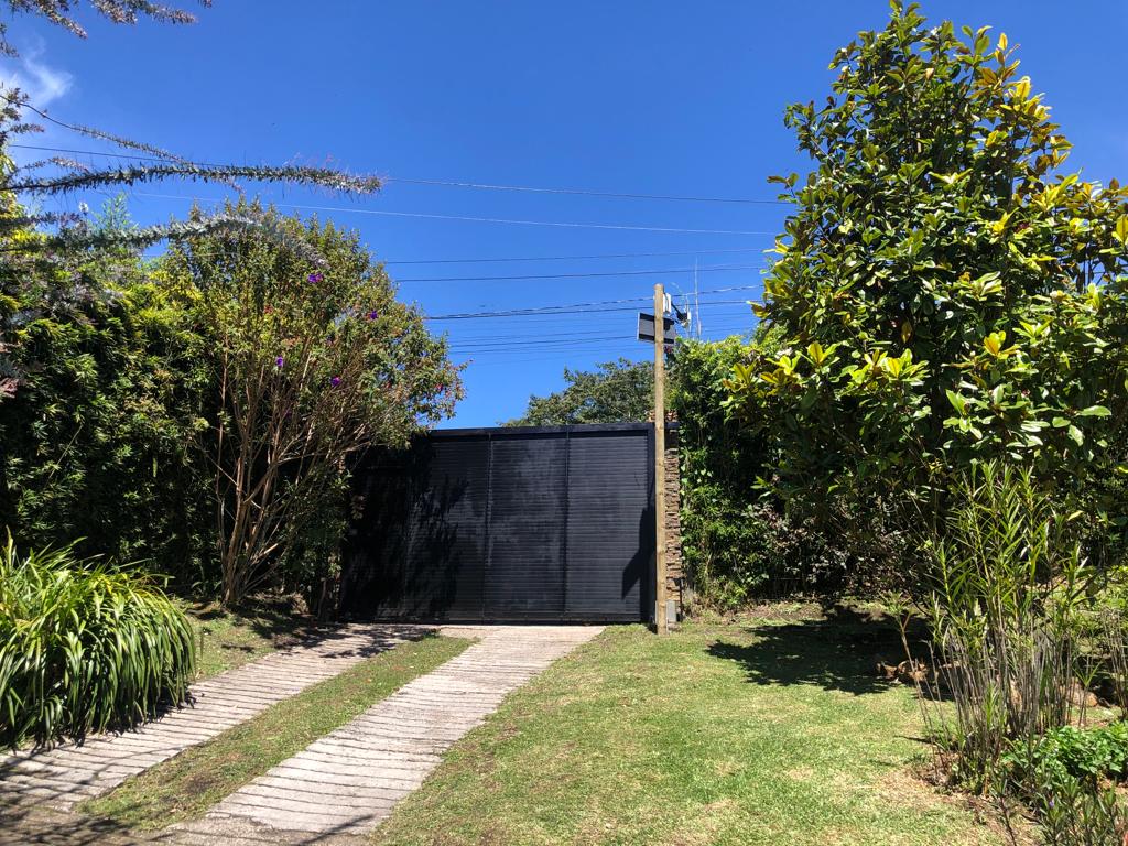 Venta de 2 Casas completas en LLanogrande sector La Amalita