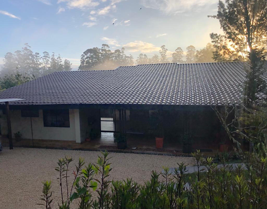 Venta de 2 Casas completas en LLanogrande sector La Amalita