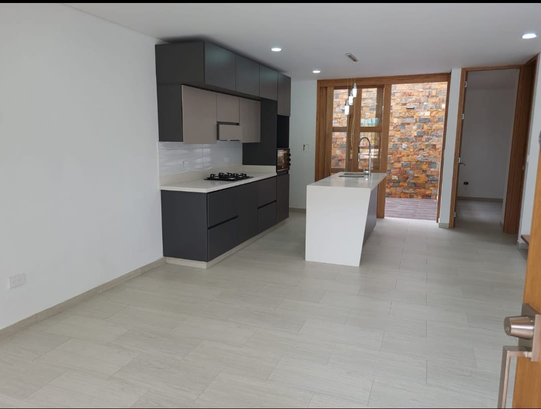 Hermosa casa venta en la ceja en el sector El Tambo
