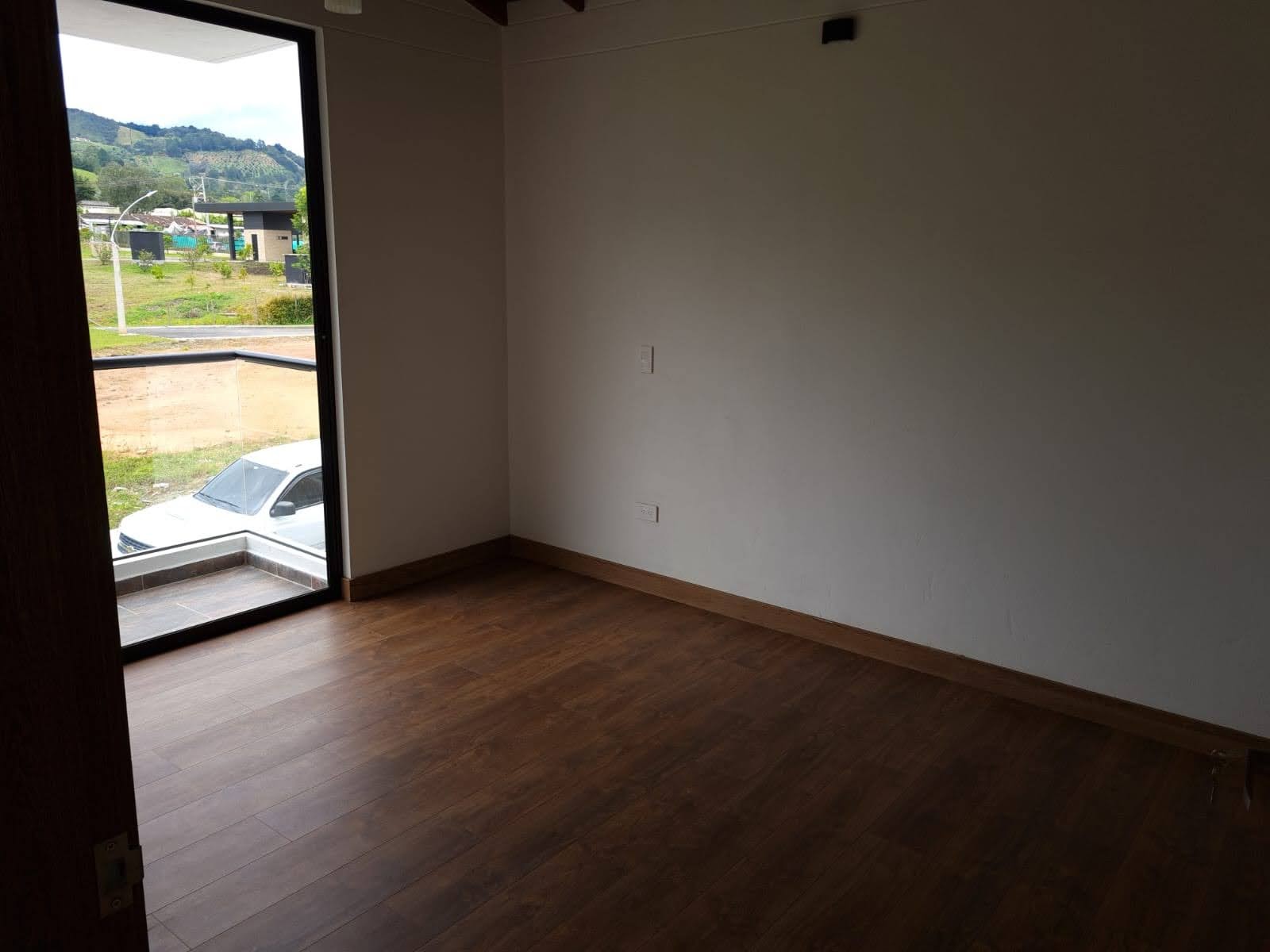 Hermosa casa venta en la ceja en el sector El Tambo