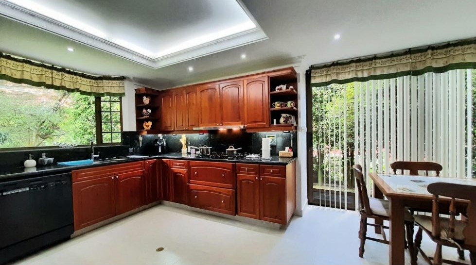 Casa en venta unidad cerrada, lote independiente, Altos del Poblado