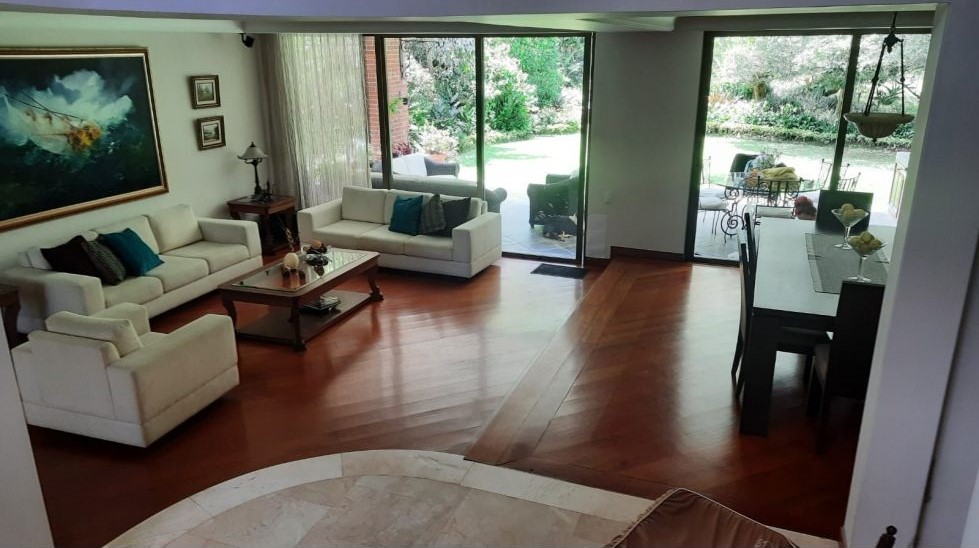 Casa en venta unidad cerrada, lote independiente, Altos del Poblado