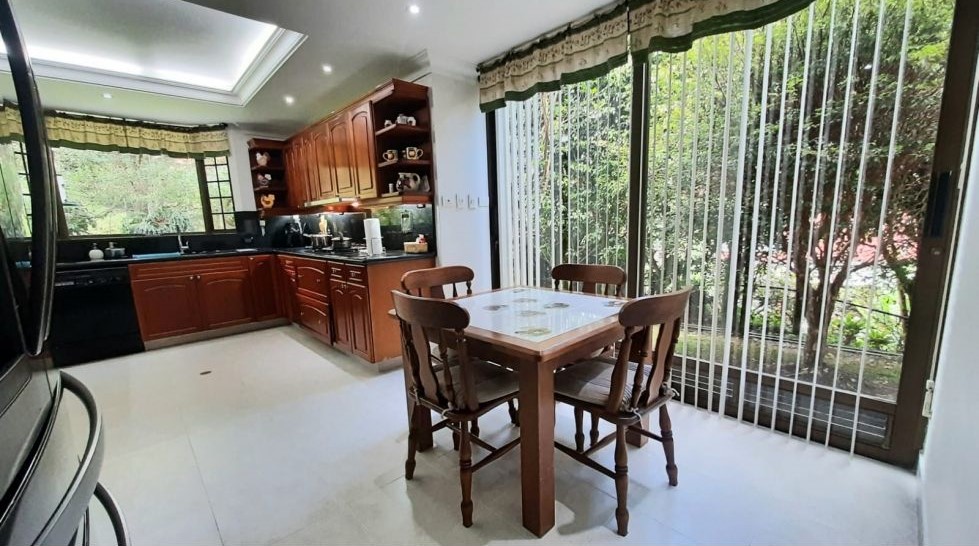 Casa en venta unidad cerrada, lote independiente, Altos del Poblado