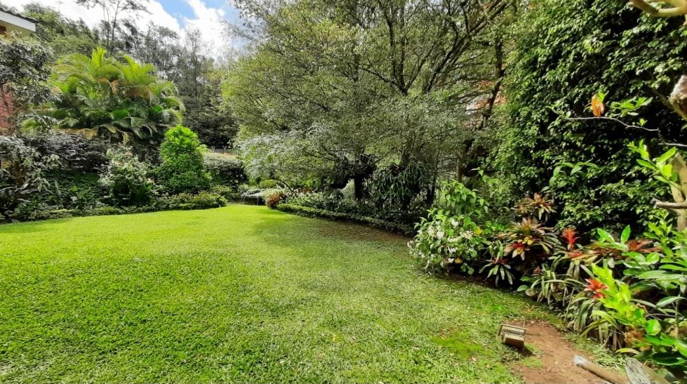 Casa en venta unidad cerrada, lote independiente, Altos del Poblado
