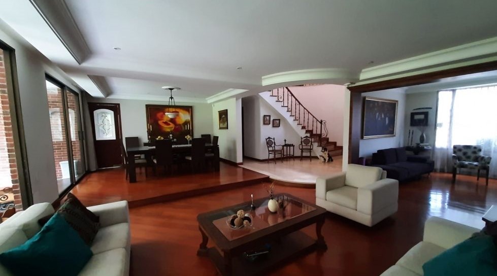 Casa en venta unidad cerrada, lote independiente, Altos del Poblado