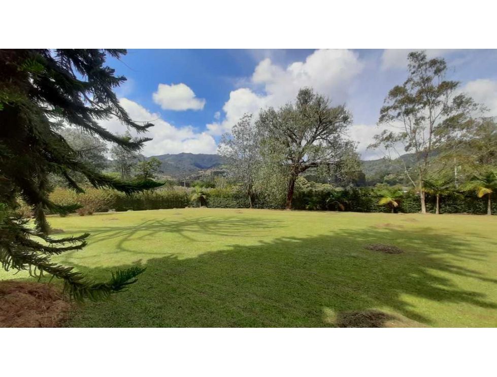 Casa campestre en venta, sector Fizebad,Gran Lote independiente