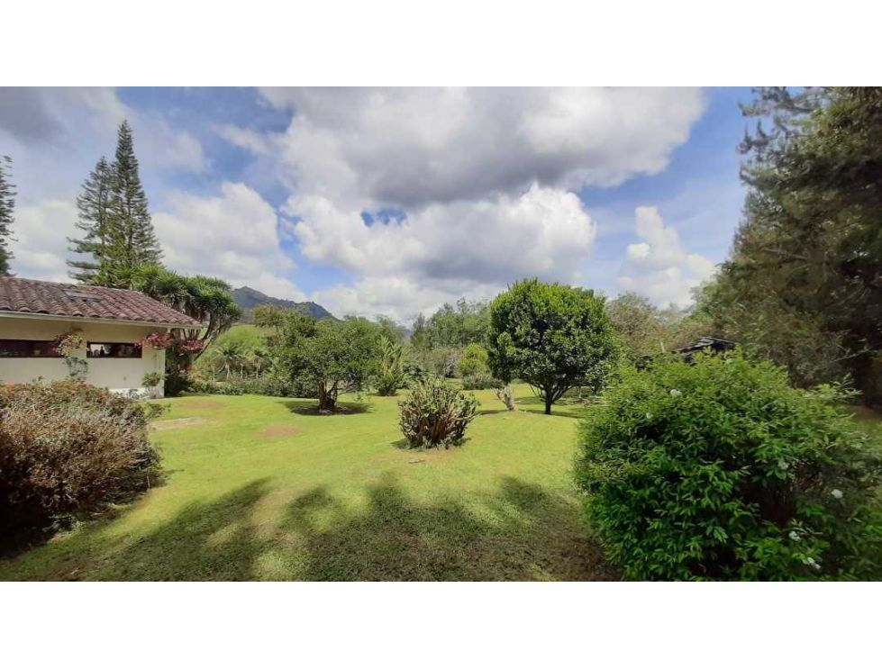 Casa campestre en venta, sector Fizebad,Gran Lote independiente