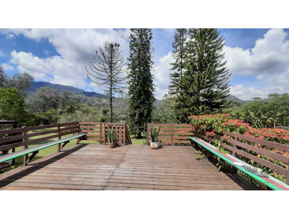 Casa campestre en venta, sector Fizebad,Gran Lote independiente