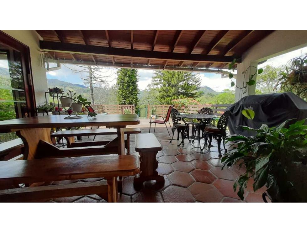 Casa campestre en venta, sector Fizebad,Gran Lote independiente