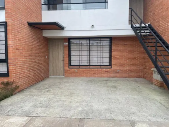 Casa en primer piso en Luna del Valles – La Ceja