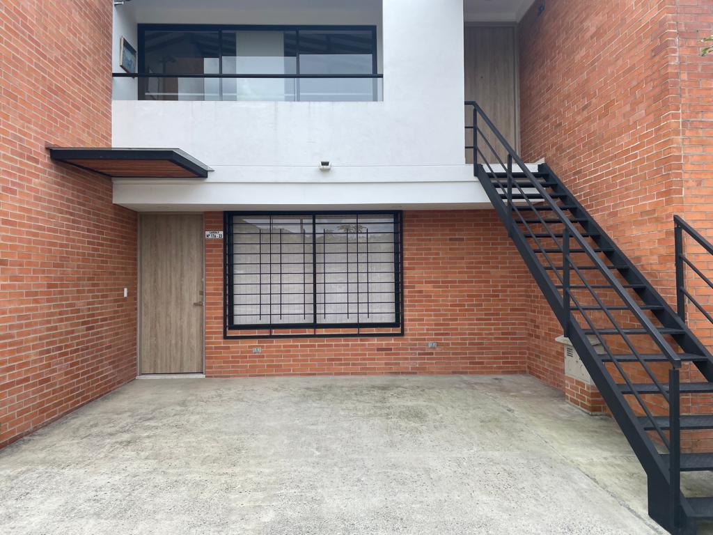 Casa en primer piso en Luna del Valles – La Ceja
