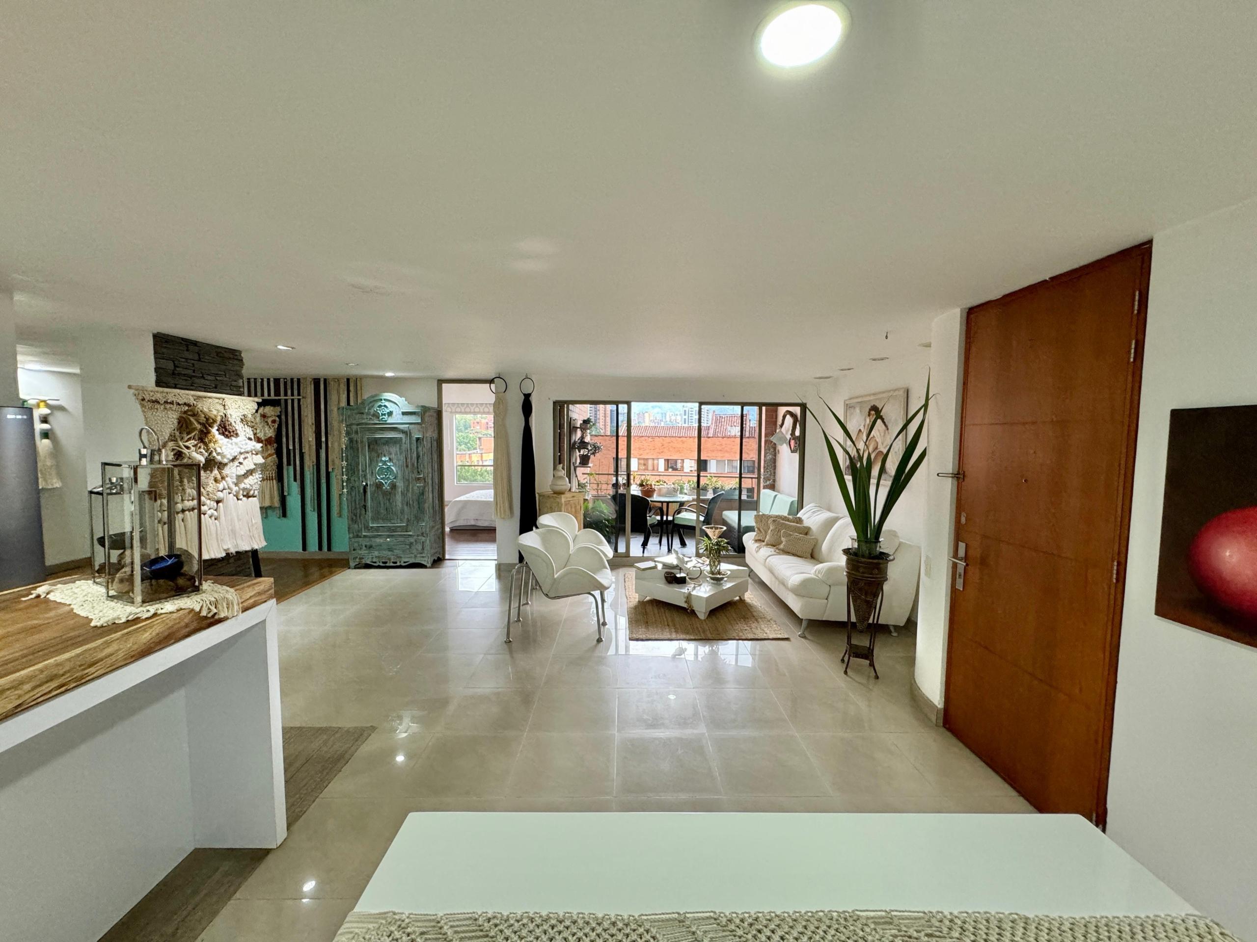 Apartamento en la Loma del Campestre
